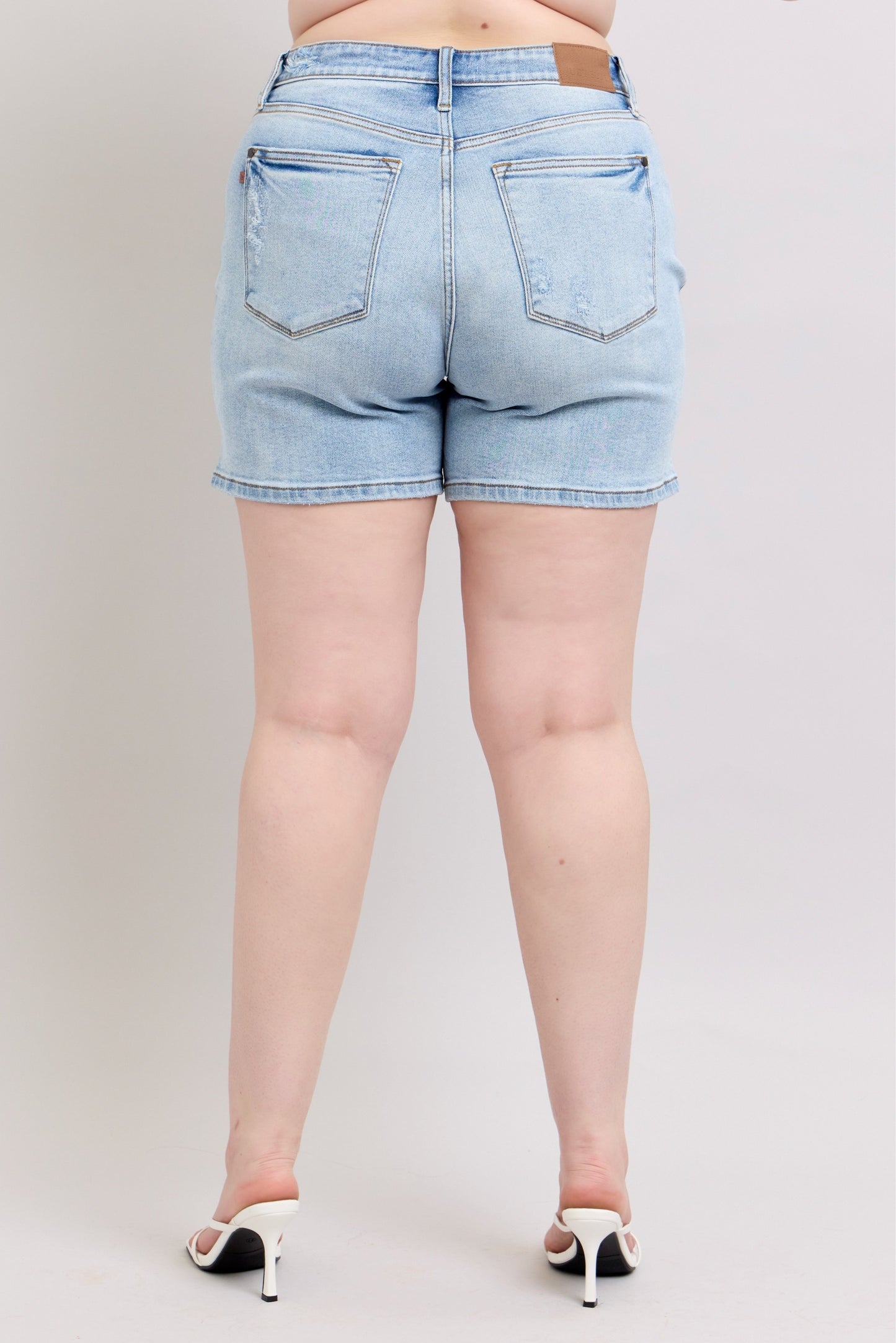 Phoenix Judy Blue Vintage Dad Shorts Medium Wash