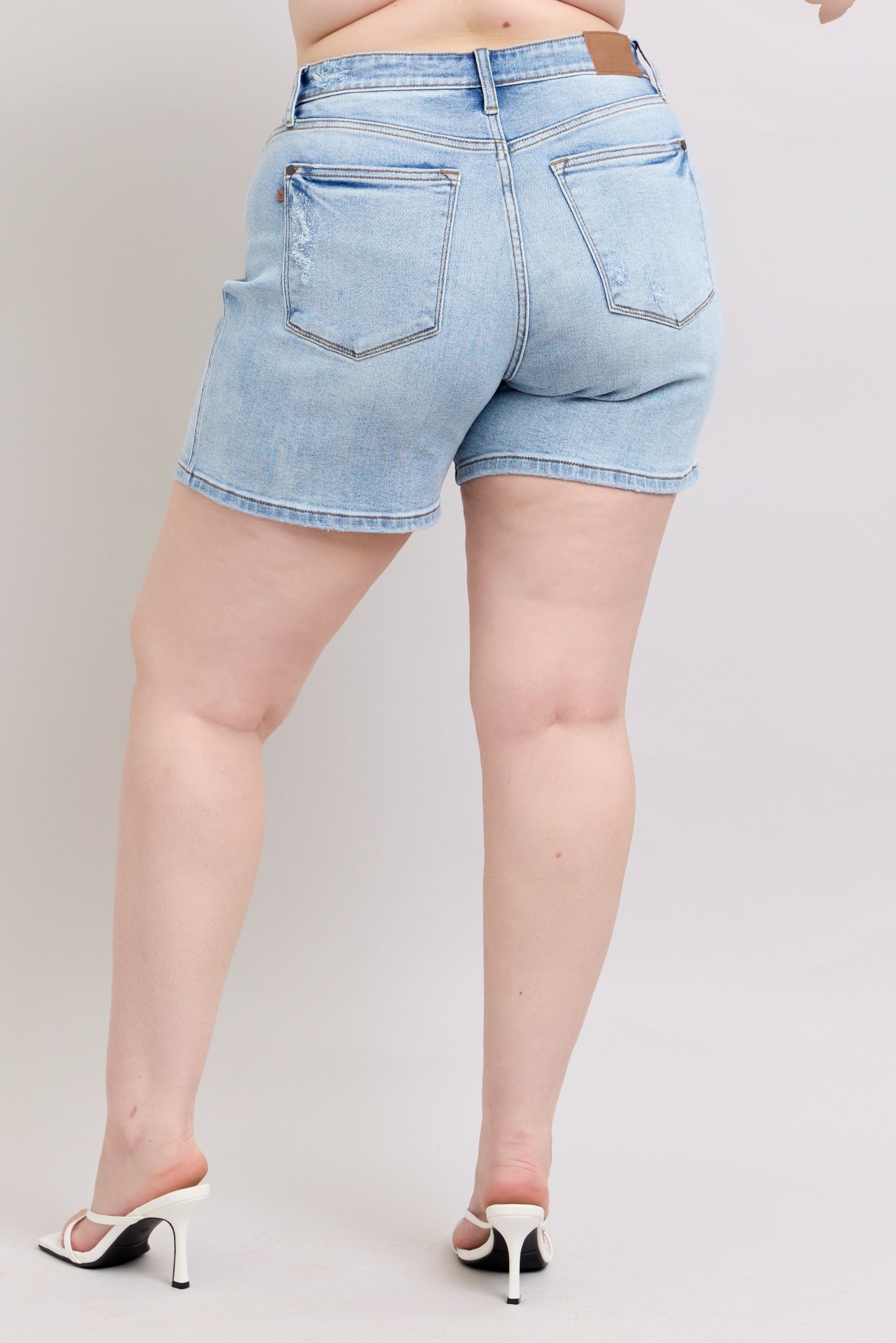 Phoenix Judy Blue Vintage Dad Shorts Medium Wash