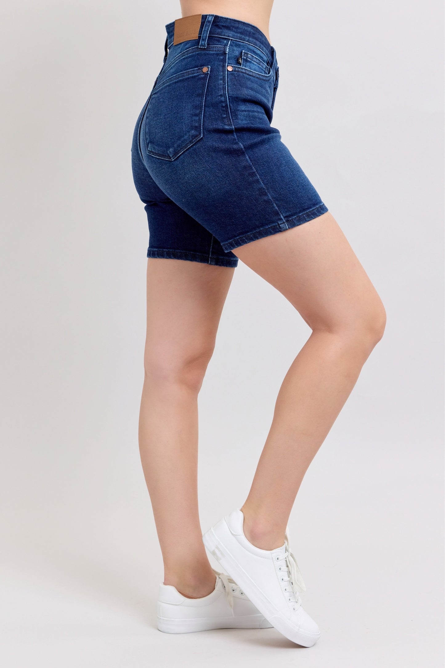 Brooklyn Judy Blue Bermuda Shorts Dark Wash