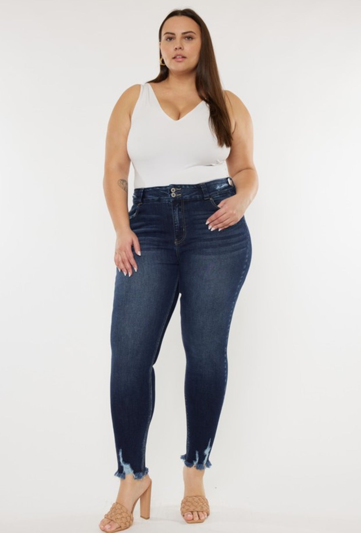 Kinsley KanCan 2 Button Skinny Dark Jeans