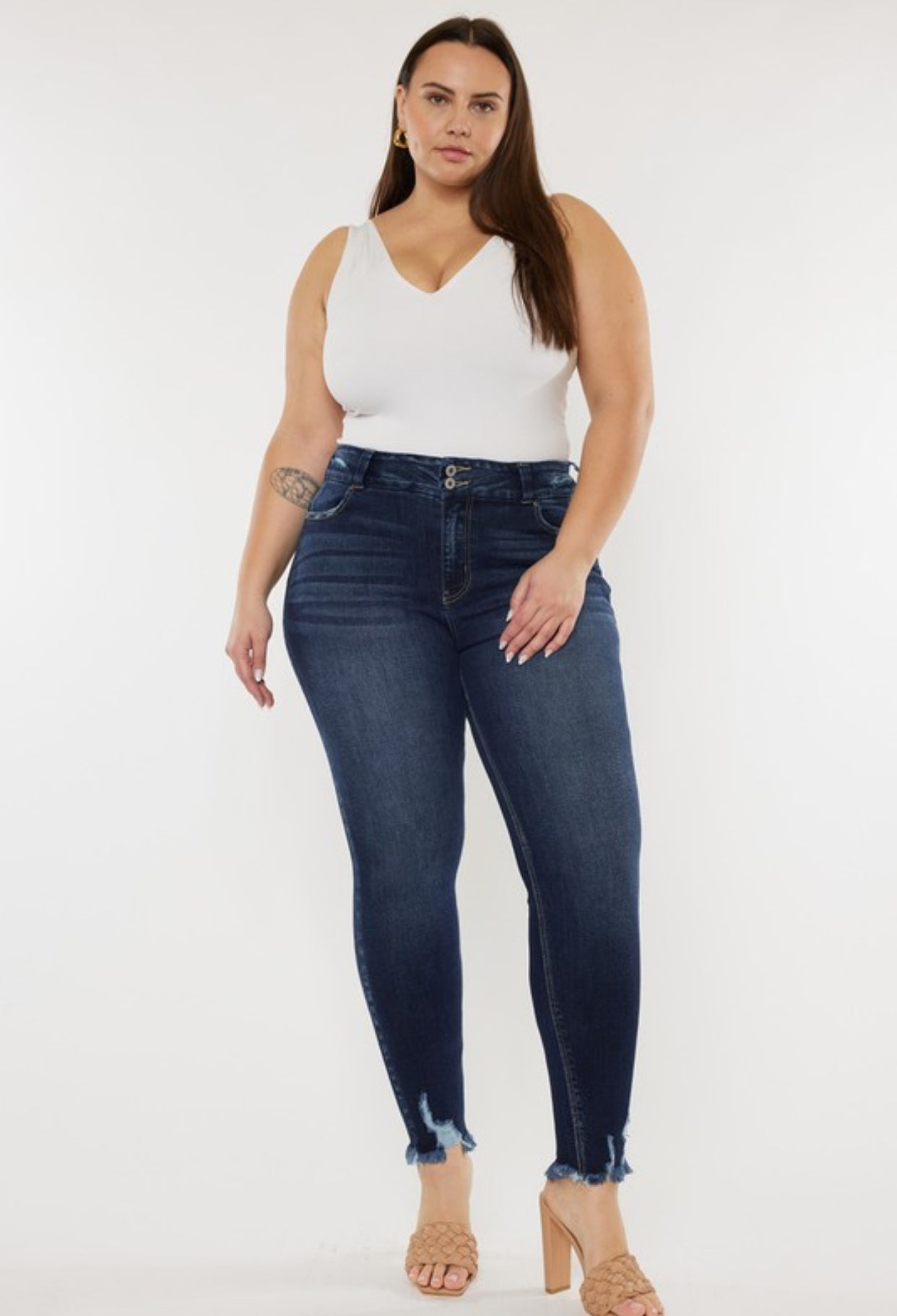 Kinsley KanCan 2 Button Skinny Dark Jeans
