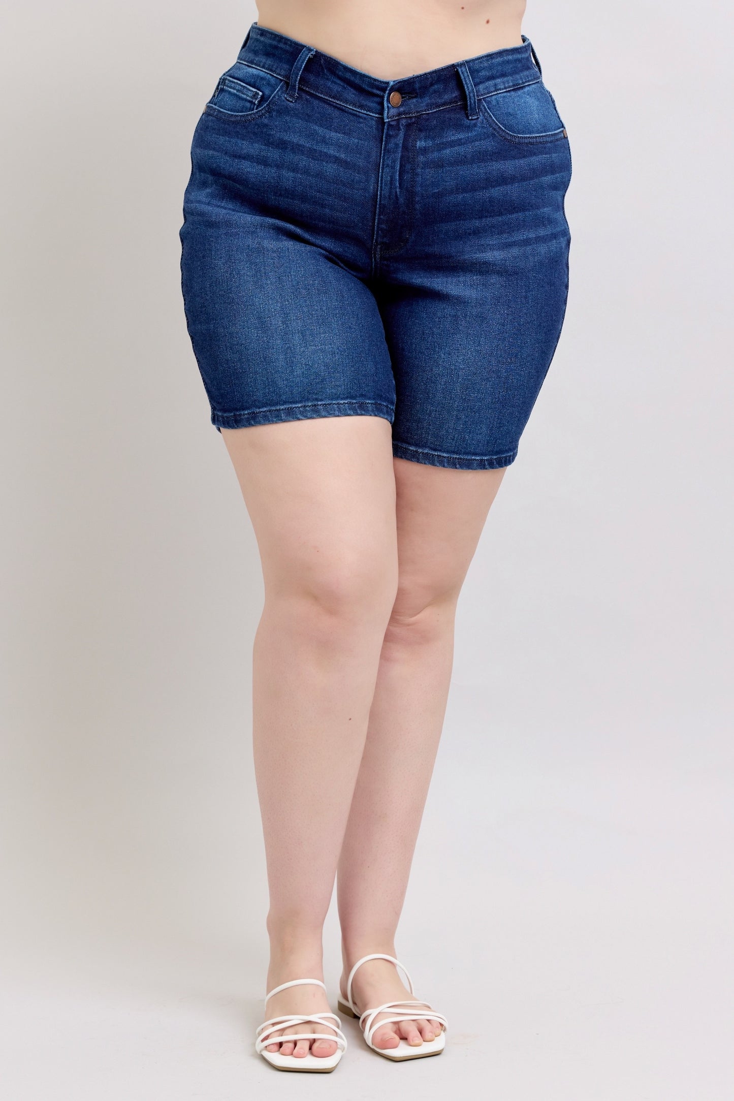 Brooklyn Judy Blue Bermuda Shorts Dark Wash