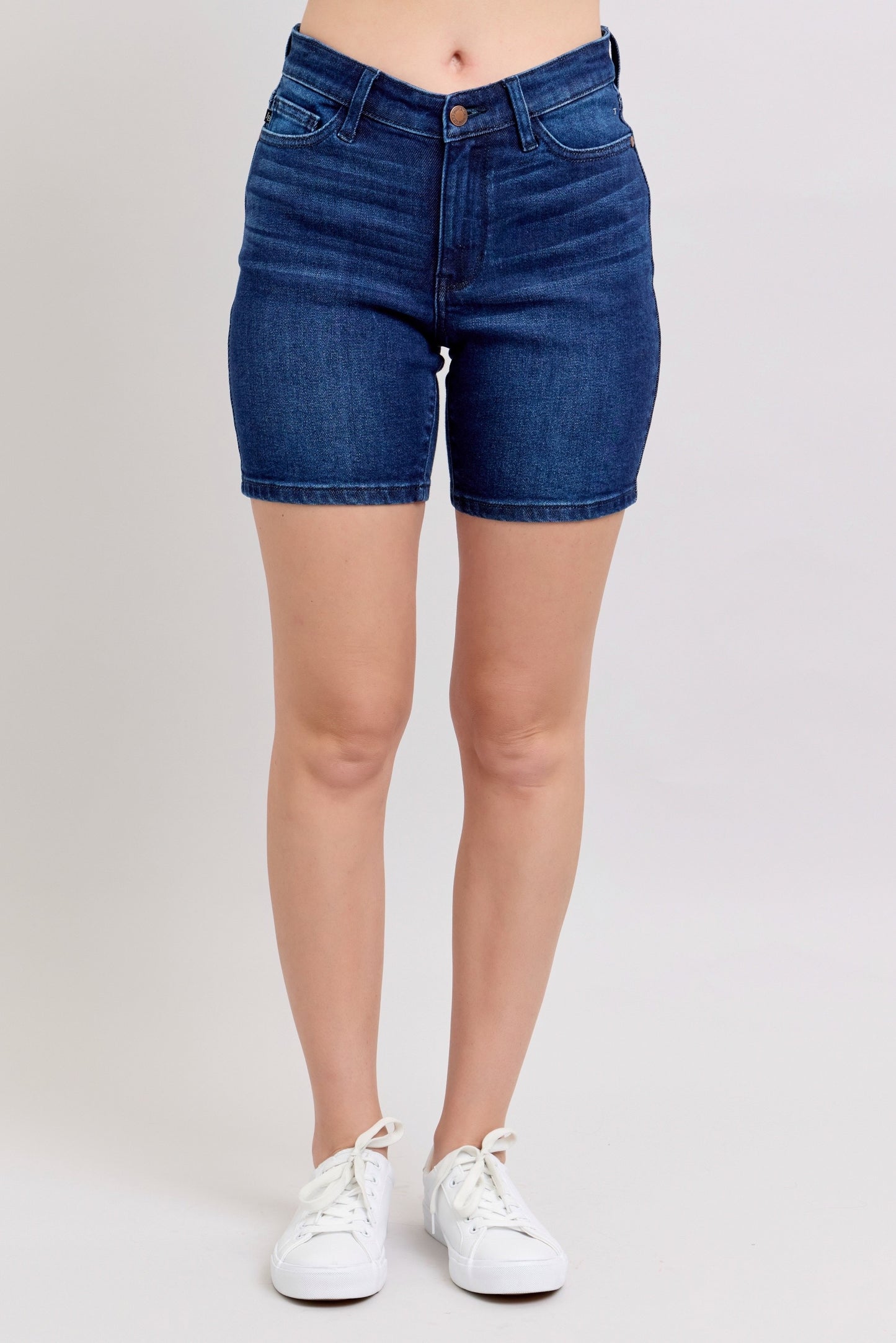 Brooklyn Judy Blue Bermuda Shorts Dark Wash
