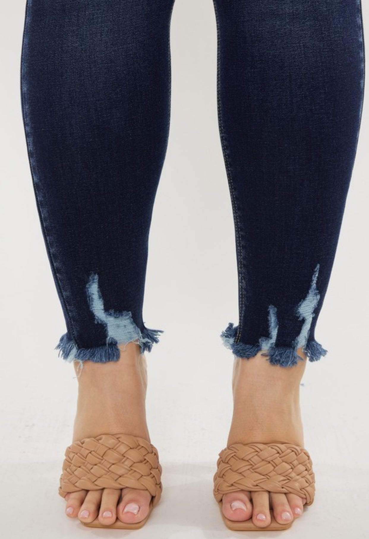 Kinsley KanCan 2 Button Skinny Dark Jeans