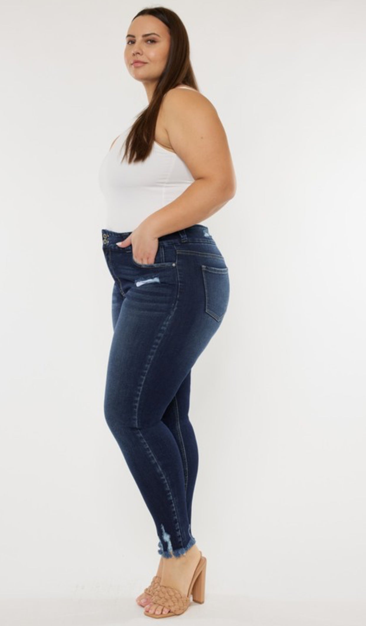 Kinsley KanCan 2 Button Skinny Dark Jeans