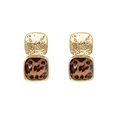 Leopard and Gold Post