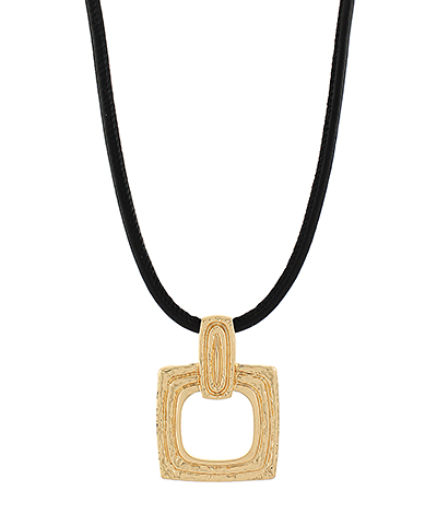 Textured Square Outline Pendant Choker