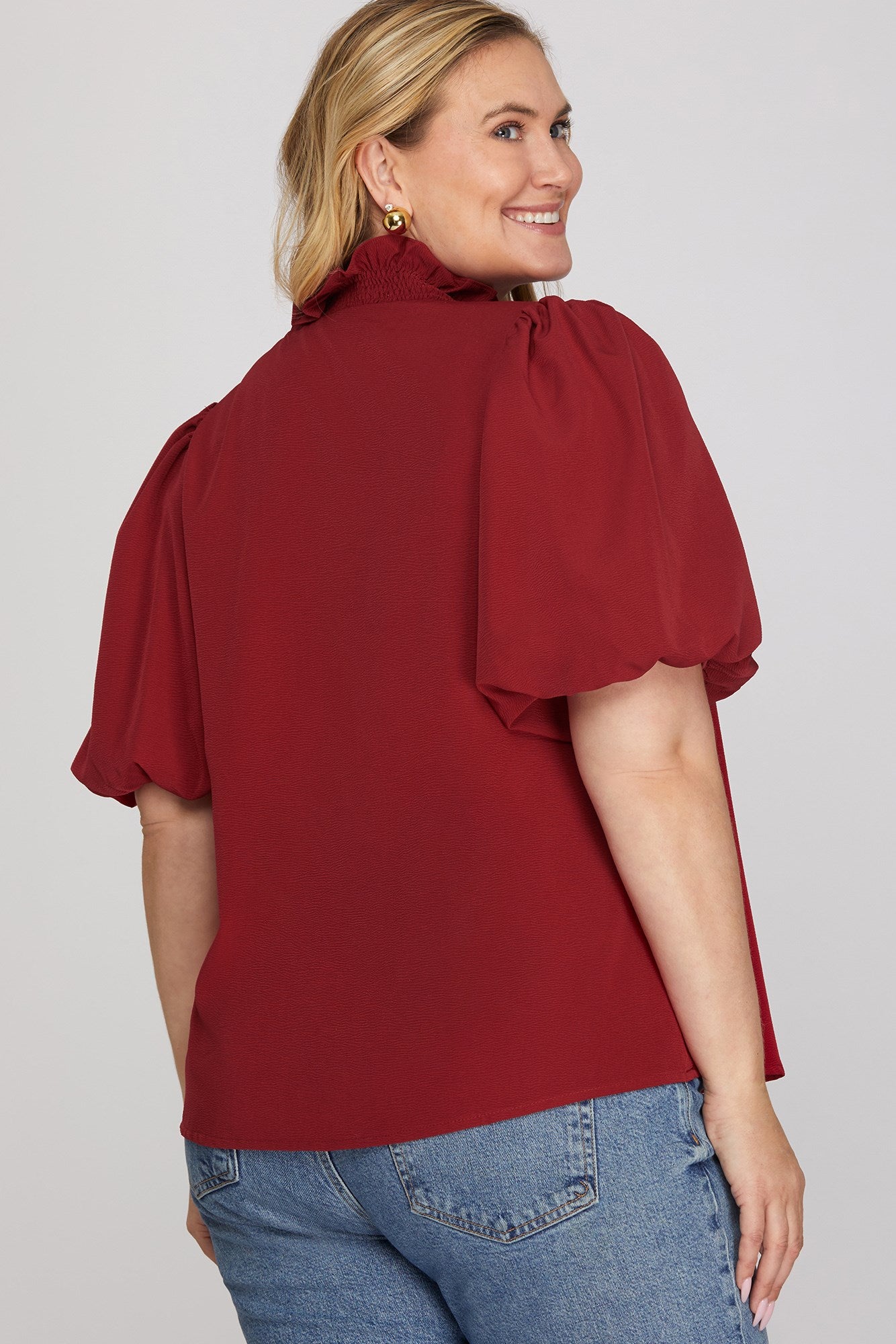 Sarah Short Bubble Sleeve Smocked Neck Top Wine