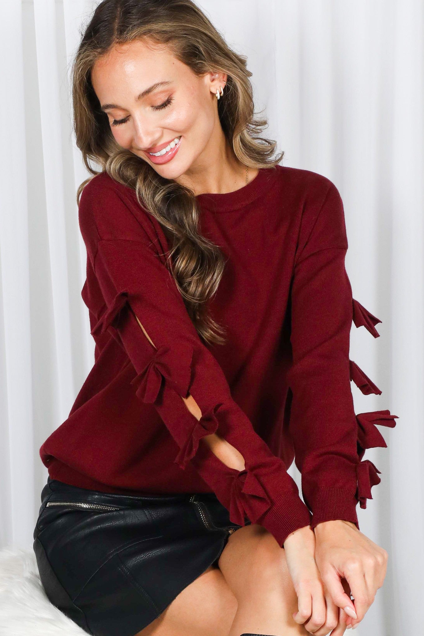 Bow Accent Feminine Sweater Burgundy